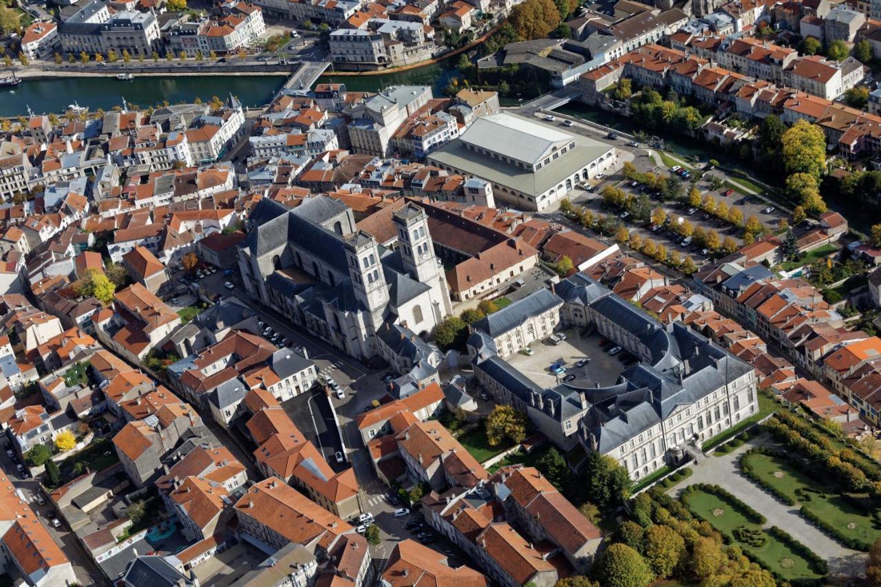 Le Cocon D'Eloise Daire Verdun-sur-Meuse Dış mekan fotoğraf